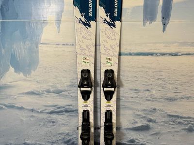 New 2026 Salomon QST Echo Skis - 157cm w/ Atomis Strive 11 Bindings