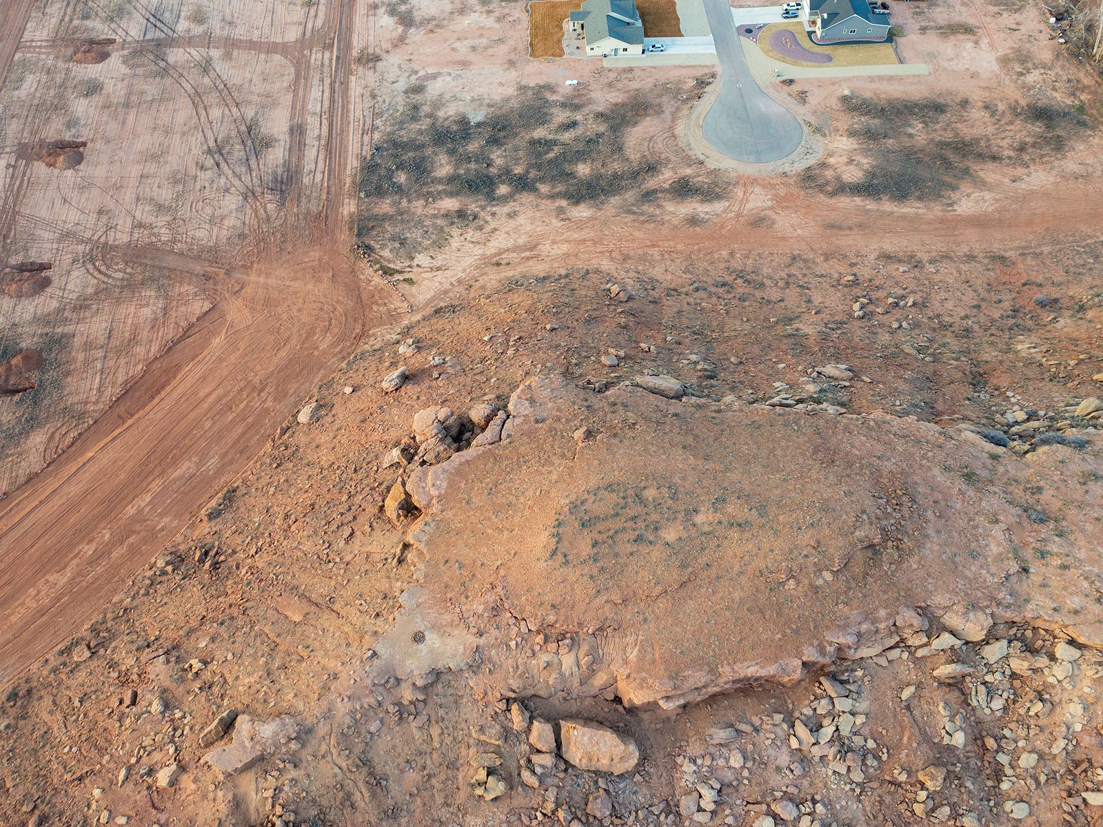 Main image 10