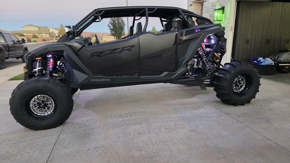 2025 Boosted Rzr Pro R