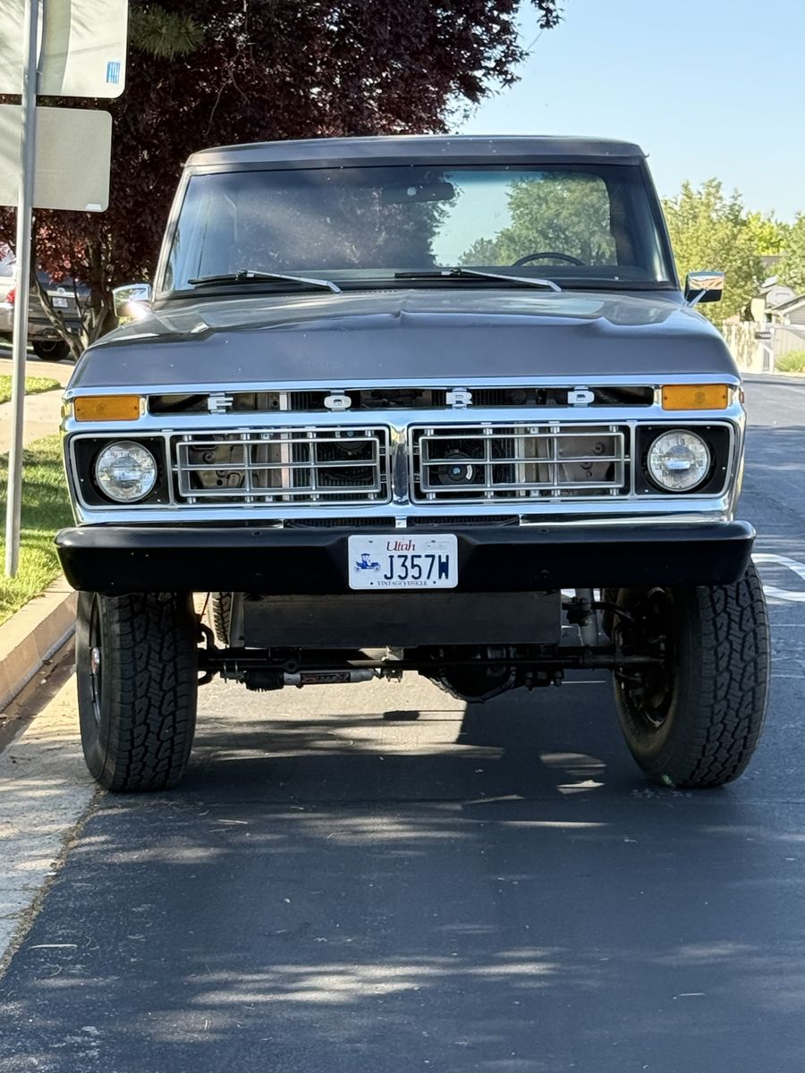 1976 Ford F-250 Base