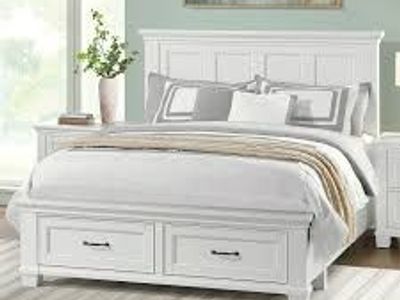 Universal Broadmoore Rose Storage Bed, King 1861998 #105852