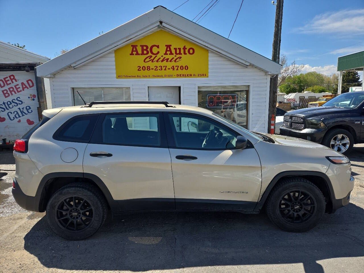 2015 Jeep Cherokee Sport