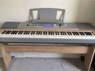 Yamaha 88 key Weighted ( Graded Hammer Action) Digital Piano & ETC