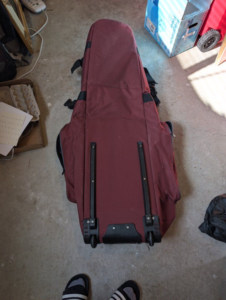 Amazon Basics Golf Club Travel Bag