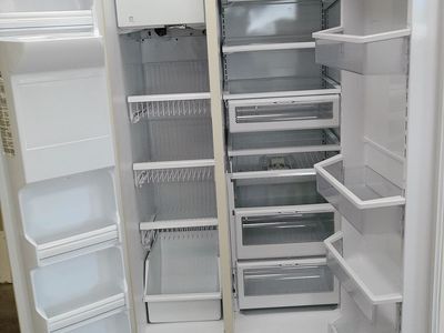 25 cf Refrigerator~Works Like New~90 Day Guarantee