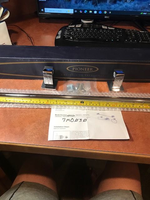 (Contractors)24" Towel bar chrome finish ( Heavy brass not plastic ) Pioneer 7MO030