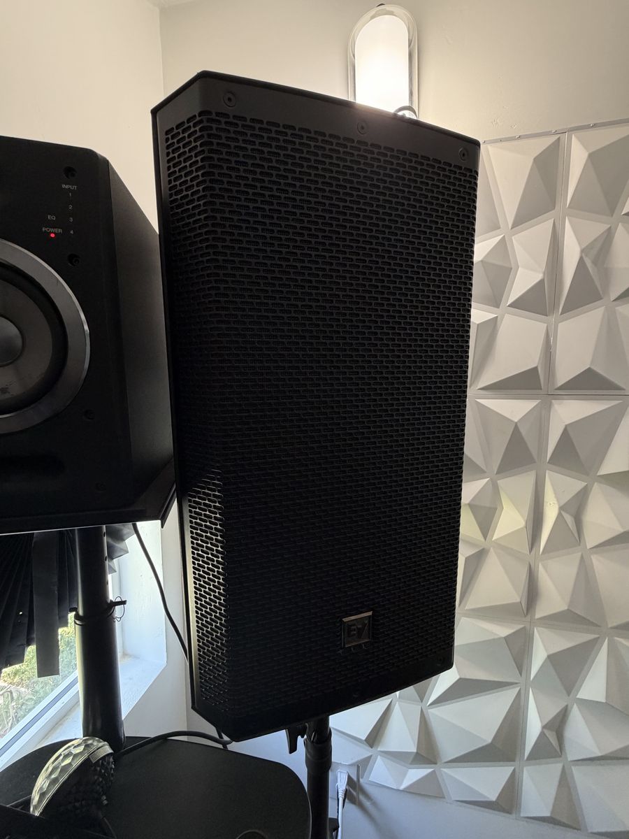 Electro-Voice ZLX-12P-G2 12" 1000W Bluetooth Powered Loudspeaker (Black)