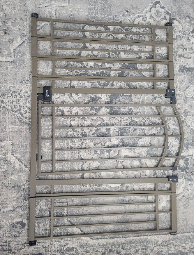 Extra tall dog gate w/extra extensions