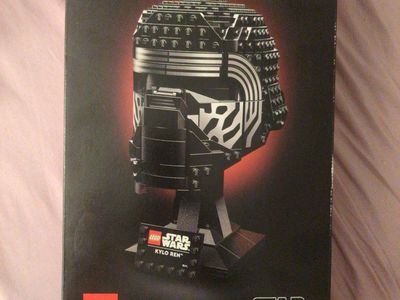 LEGO Star Wars Kylo Ren Helmet Building Set 75274 - 529 Pieces, Ages 18+