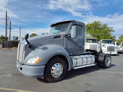 2016 Kenworth T680 Day Cab Truck, Paccar MX-13, 12-Spd Auto, Air Leaf Suspension,