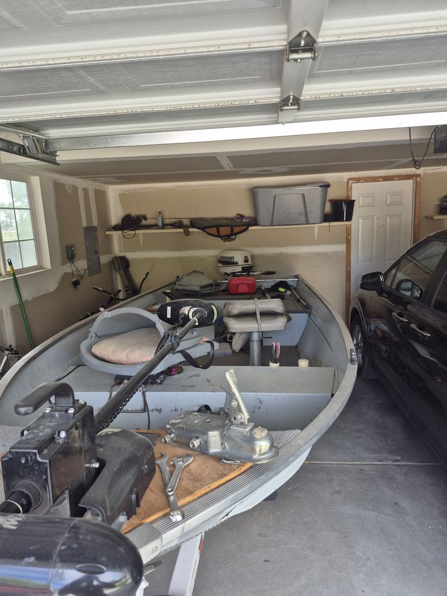 16 Foot Fishing Boat