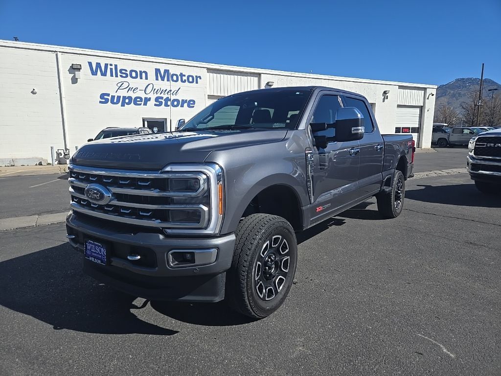 2023 Ford F-350 Super Duty Platinum