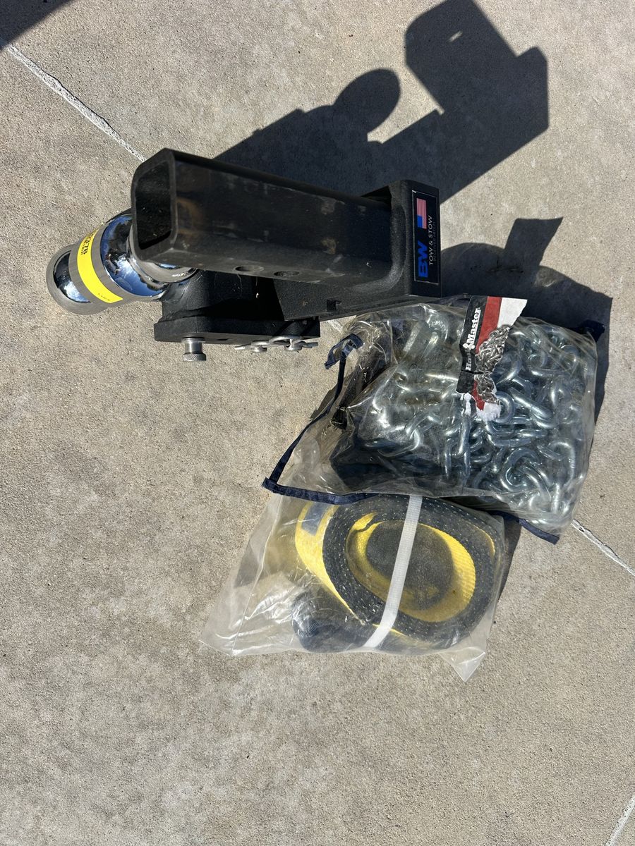 Hitch, pull strap and chain