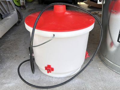 Heated Water Dispensor For Chickens
