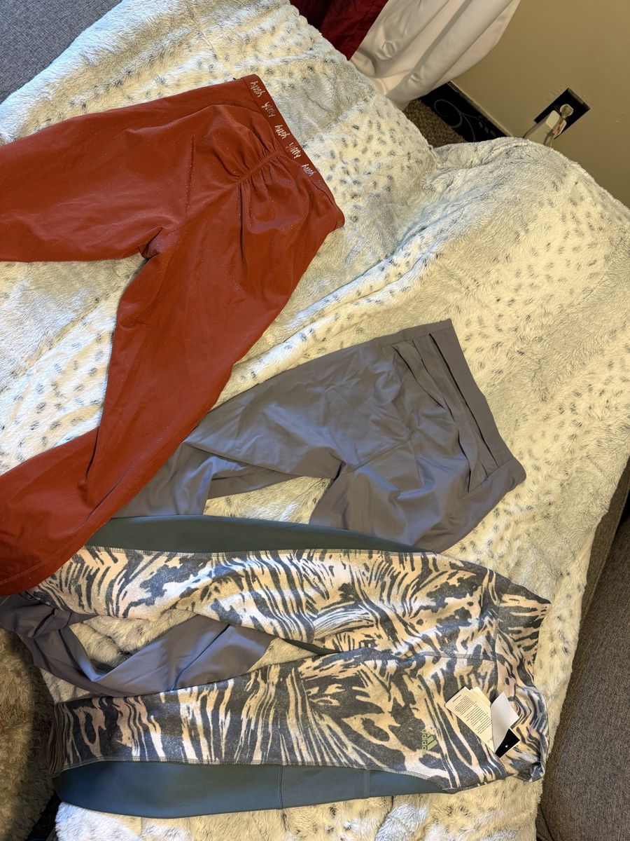 Legguins woman’s size medium all $25