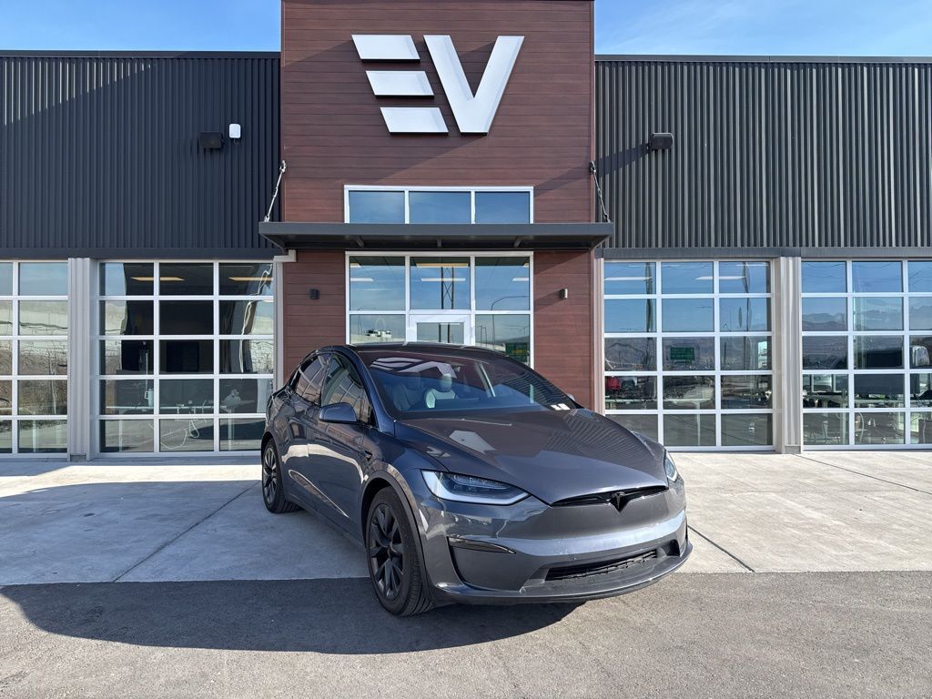 2023 Tesla Model X Base