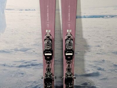 Lightly Used Rossignol Rallybird Soul 92 Skis - 146cm w/ Look Xpress 11 Demo Bindings