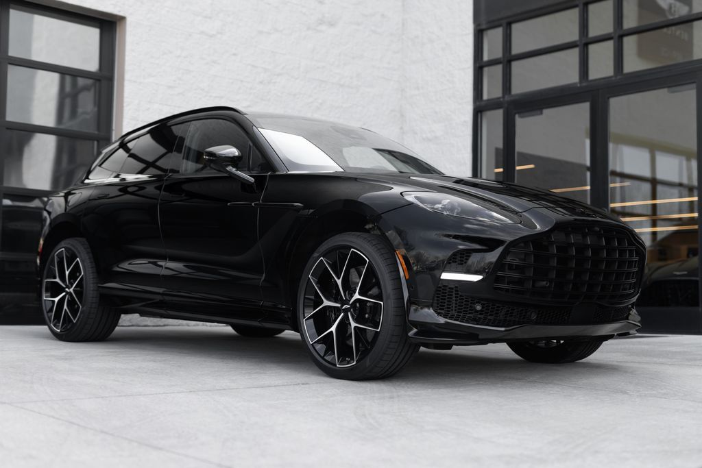 2026 Aston Martin DBX 707