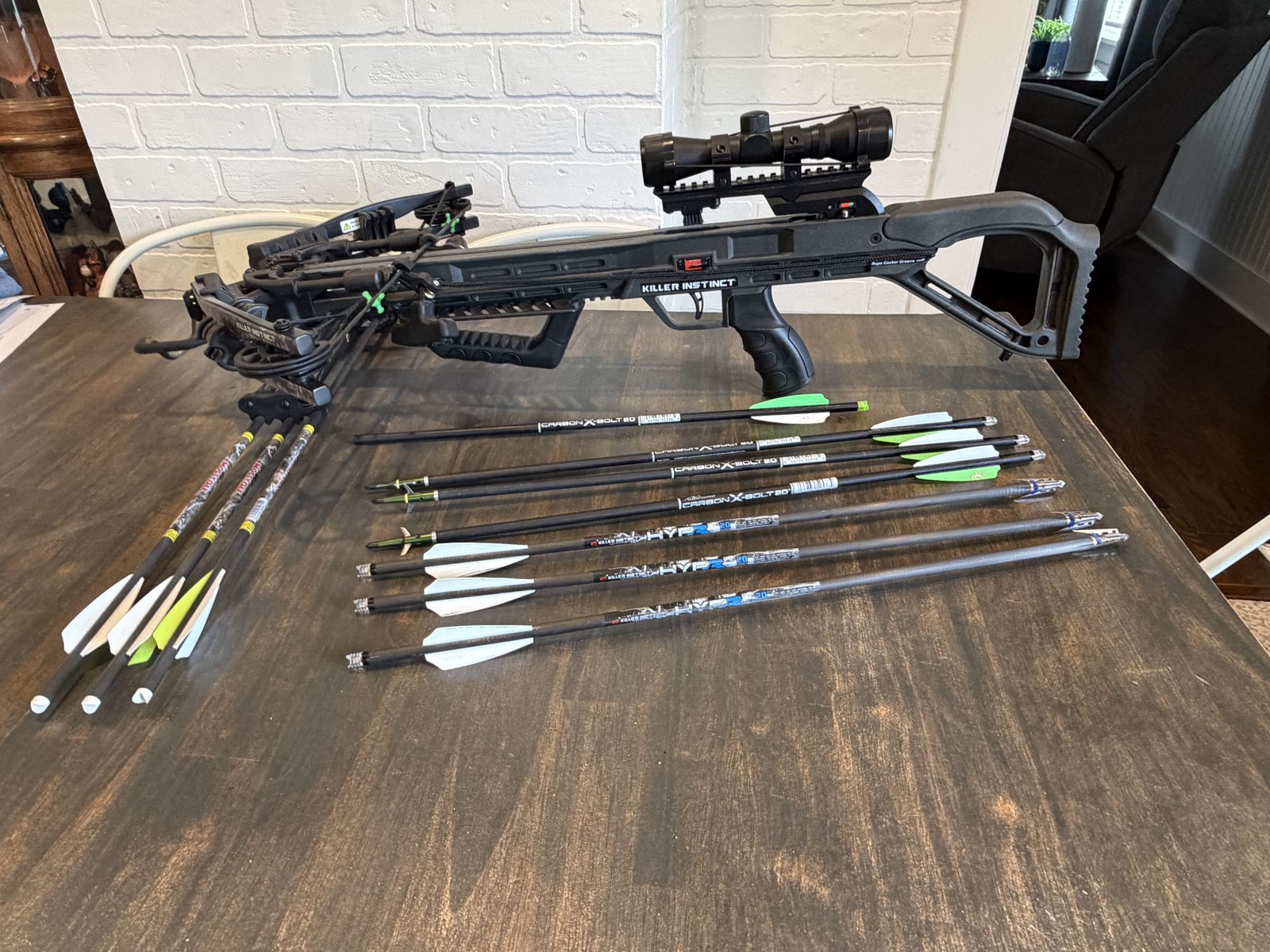 Killer instinct bow with arrows