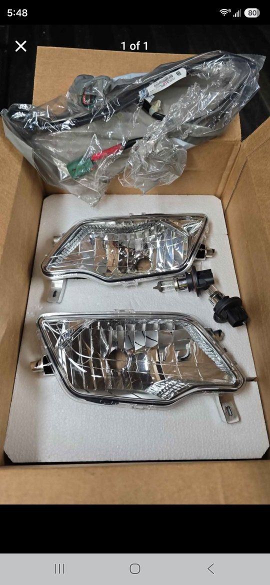 2025 Honda Pioneer headlights
