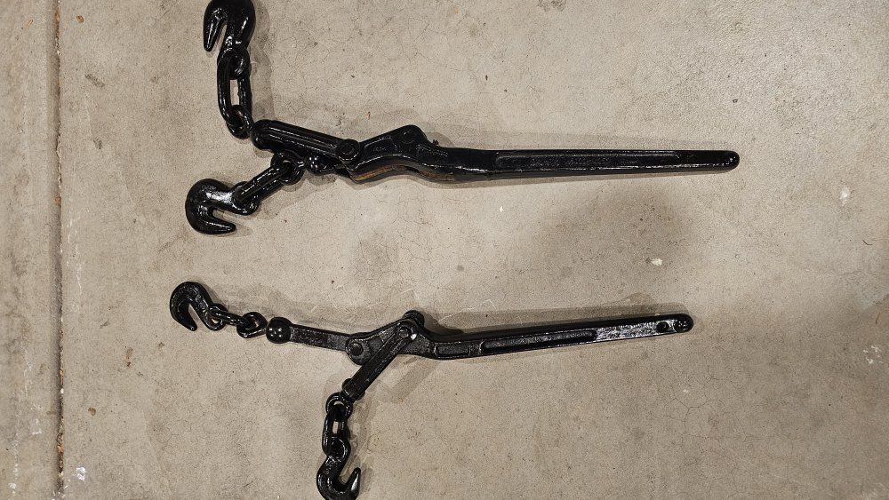 ratchets for strapping down machines
