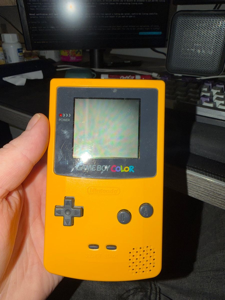Nintendo Game Boy Color CGB-001 — Dandelion Yellow + Pokémon Game
