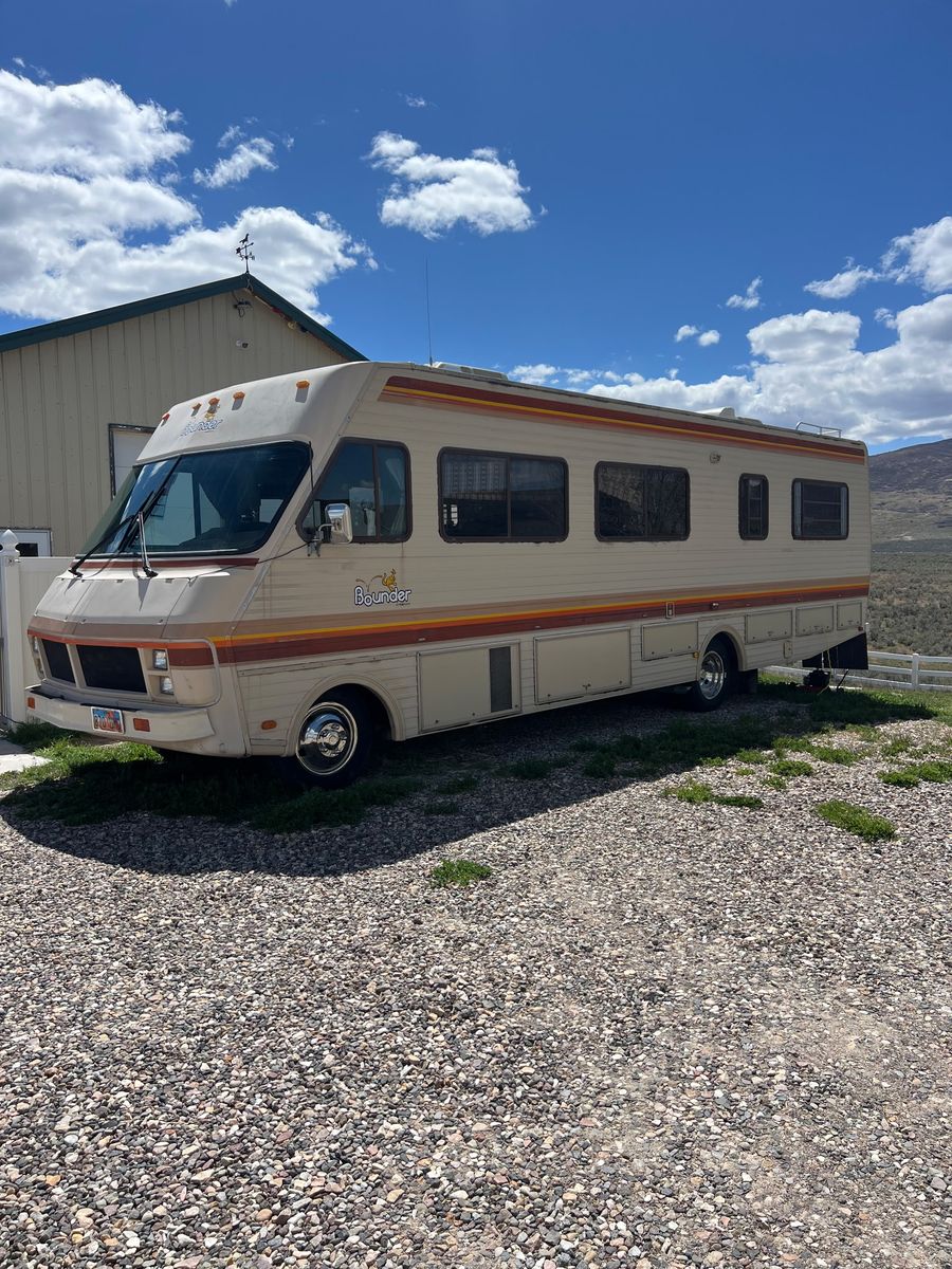 1987 Fleetwood Bounder