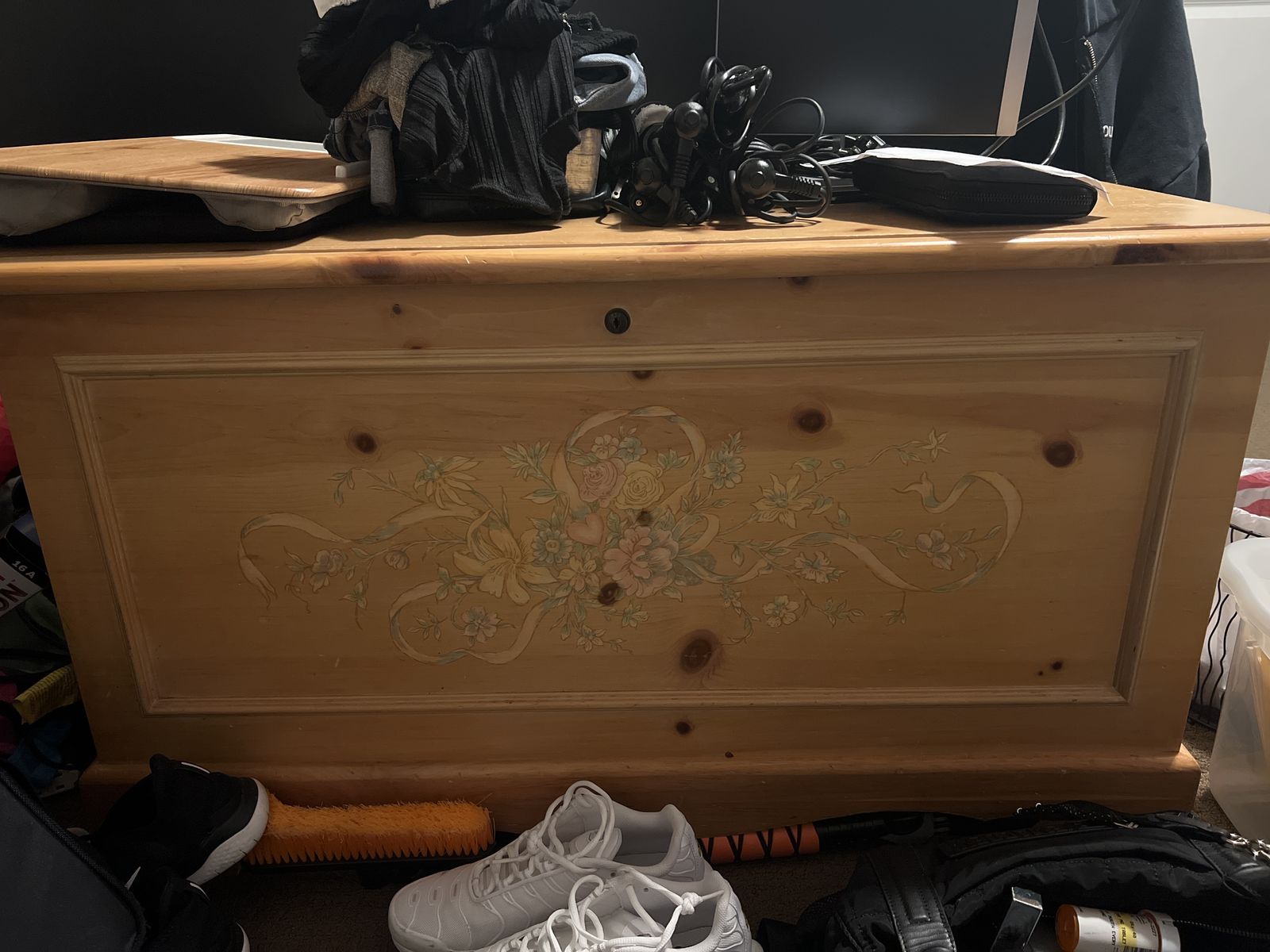 Main image 5