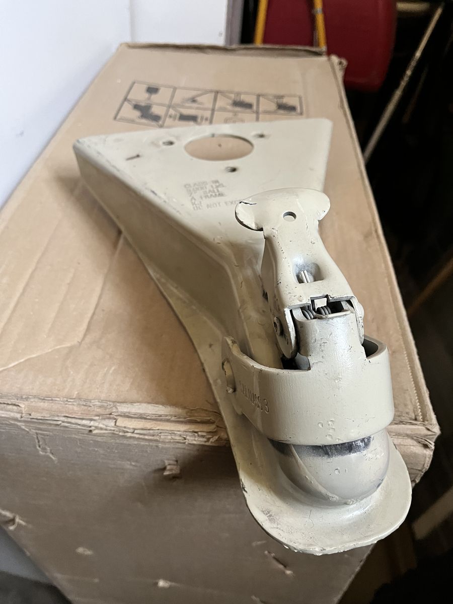 A-frame tongue hitch