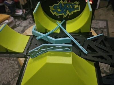 finger skateboard set