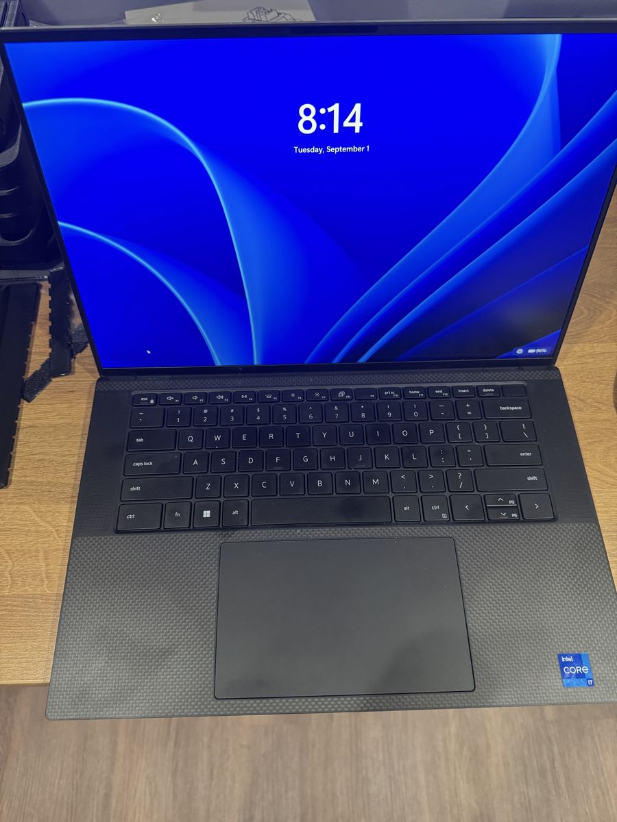 Dell XPS 15 9520 – i7 / 32GB RAM / RTX 3050 Ti / 512GB SSD