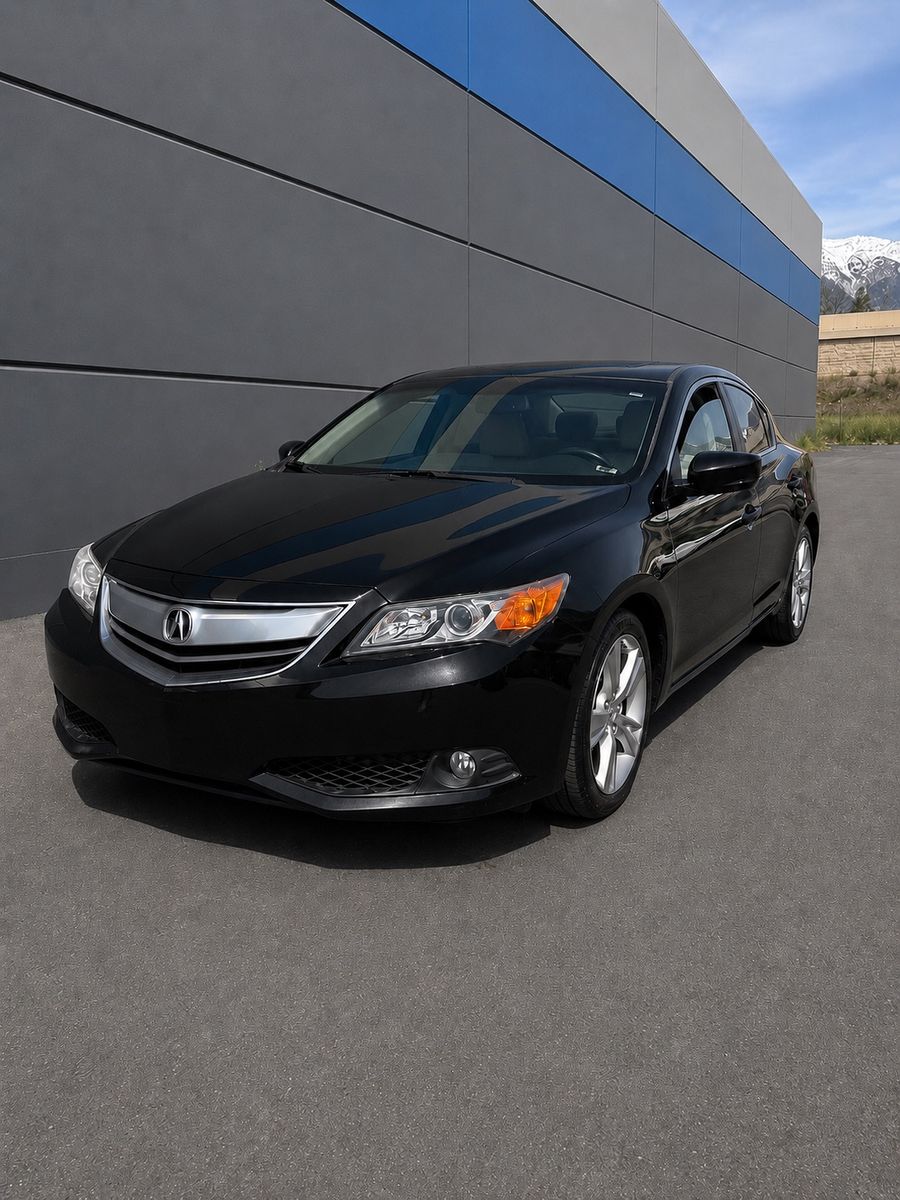 2013 Acura ILX 2.0L w/Premium