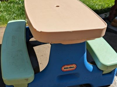 Little Tikes Kids Picnic Table