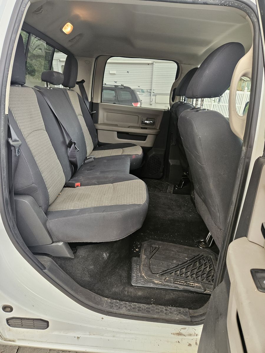 Main image 8