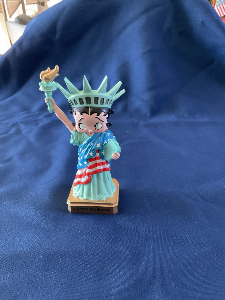 Betty Boop Statue of Liberty