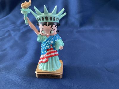 Betty Boop Statue of Liberty