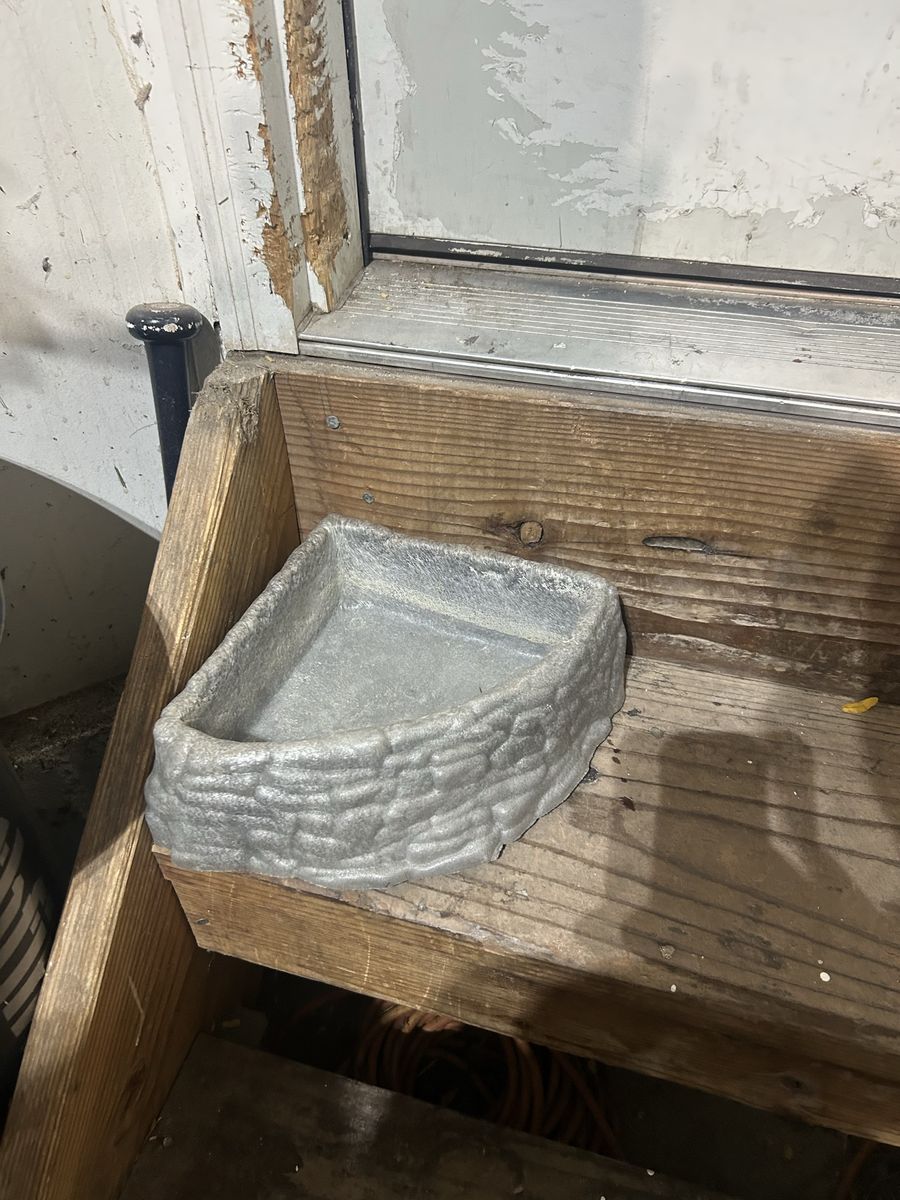 Corner bowl 