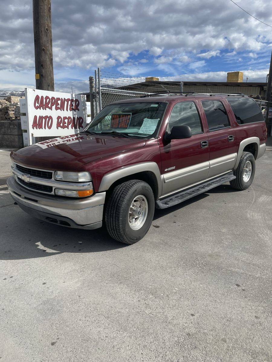 2000 CHEVROLET SUBURBAN 2500 LS
