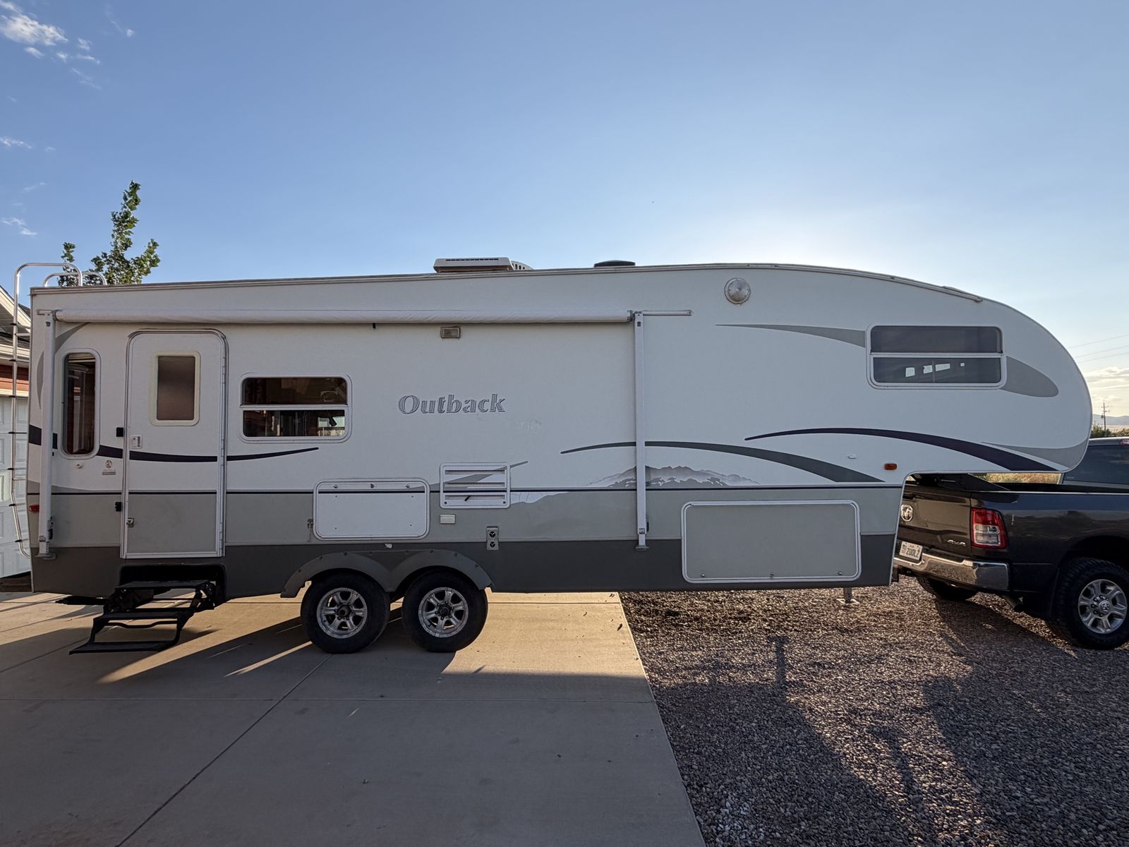 2004 Keystone Outback Fifth Wheel Travel Trailer - Used RV