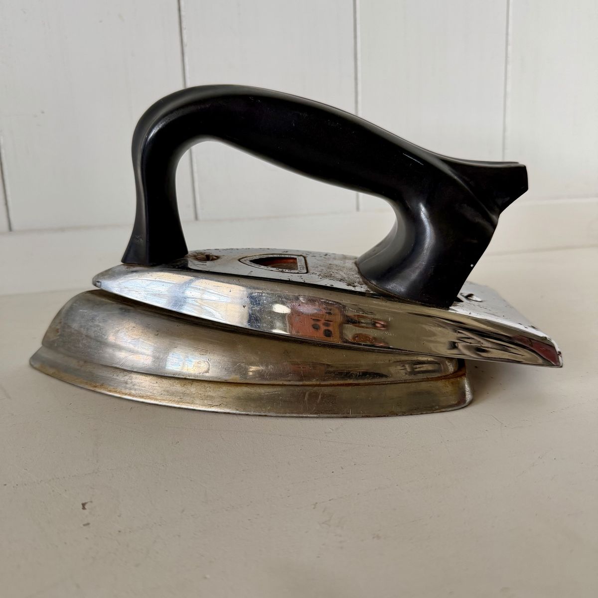 Vintage Montgomery Ward Indicator Iron – Chrome – No Cord