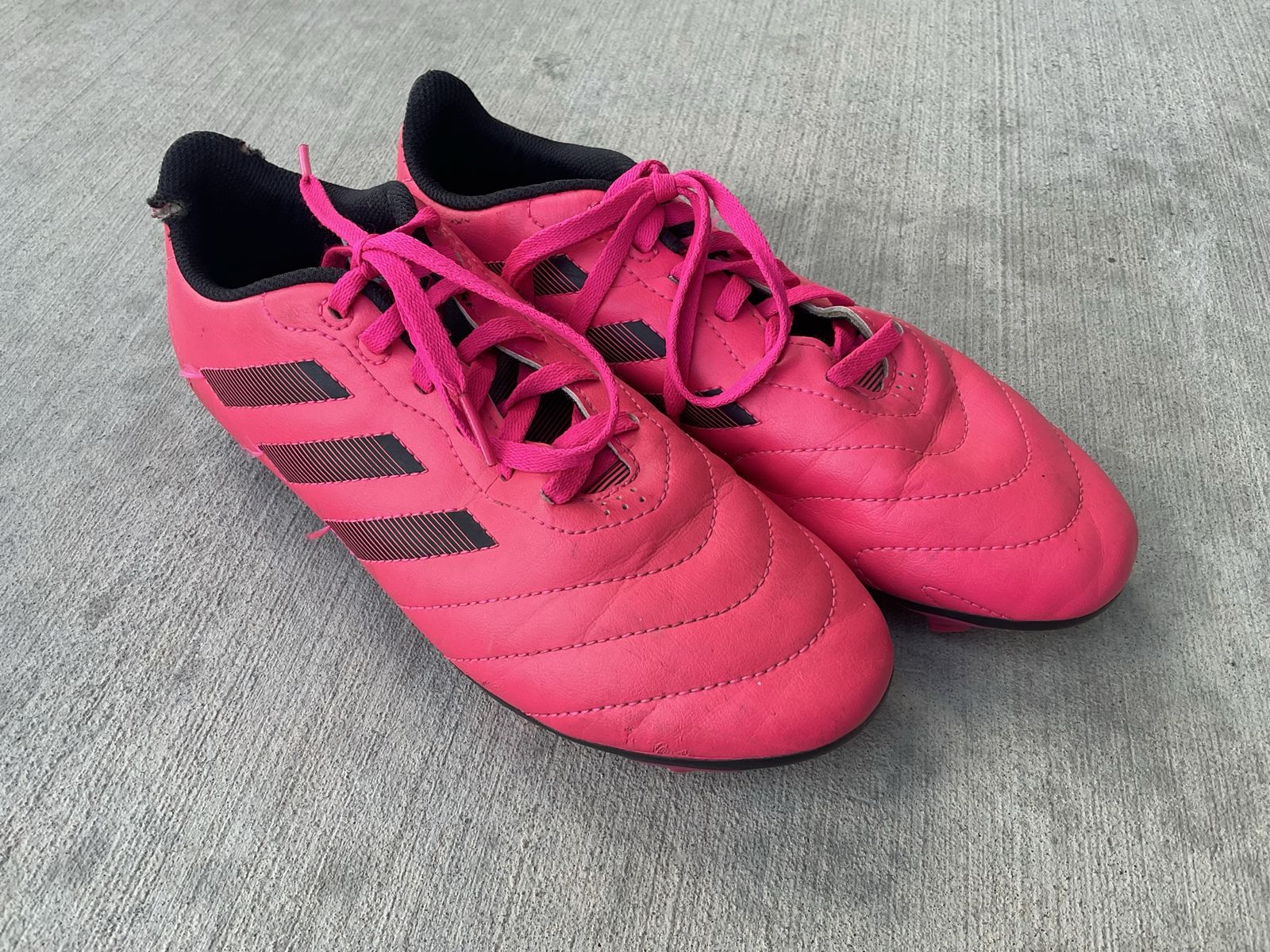Pink Adidas Soccer Cleats - 6Y