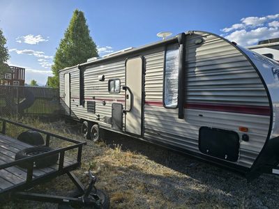 2018 Cherokee greywolf 26dbh travel trailer