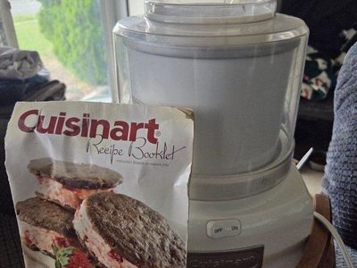 Cuisinart Automatic Frozen Yogurt, Ice Cream & Sorbet Maker White