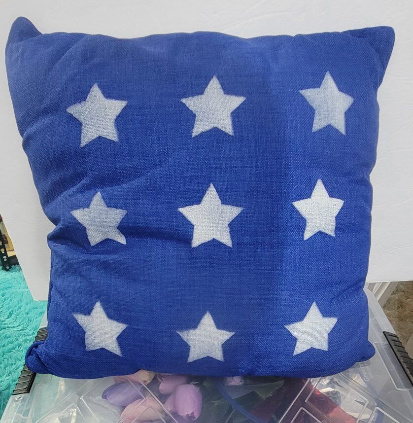 Patriotic indoor/outdoor pillows