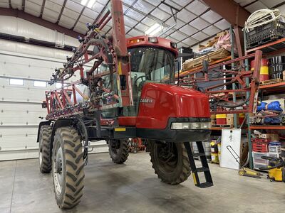 4420 Case Sprayer
