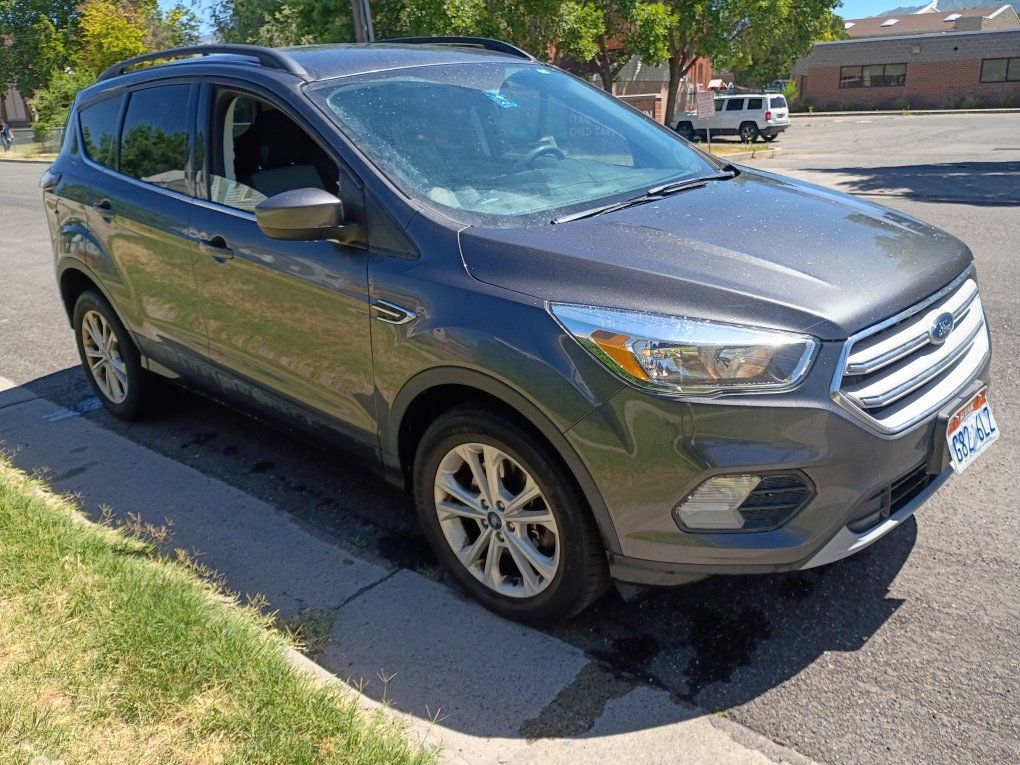 2018 Ford escape clean title
