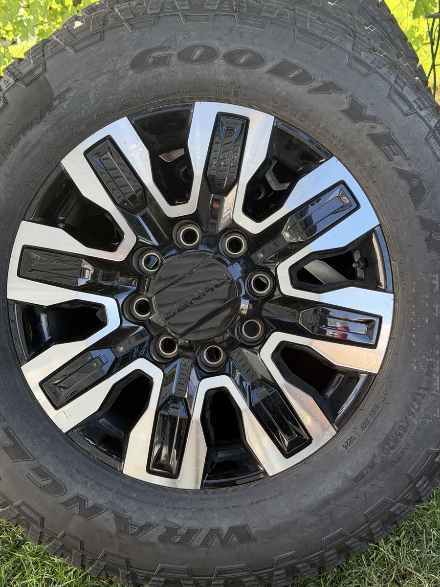 Brand new GMC sierra 3500 wheels and tires