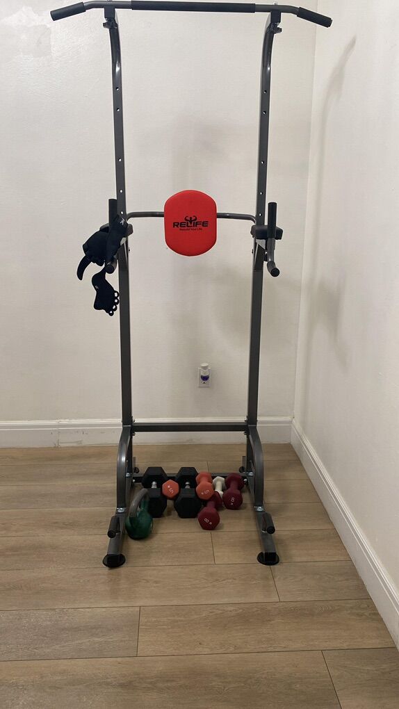 EXERCISE SET AND DUMBBELLS-WEIGHTS