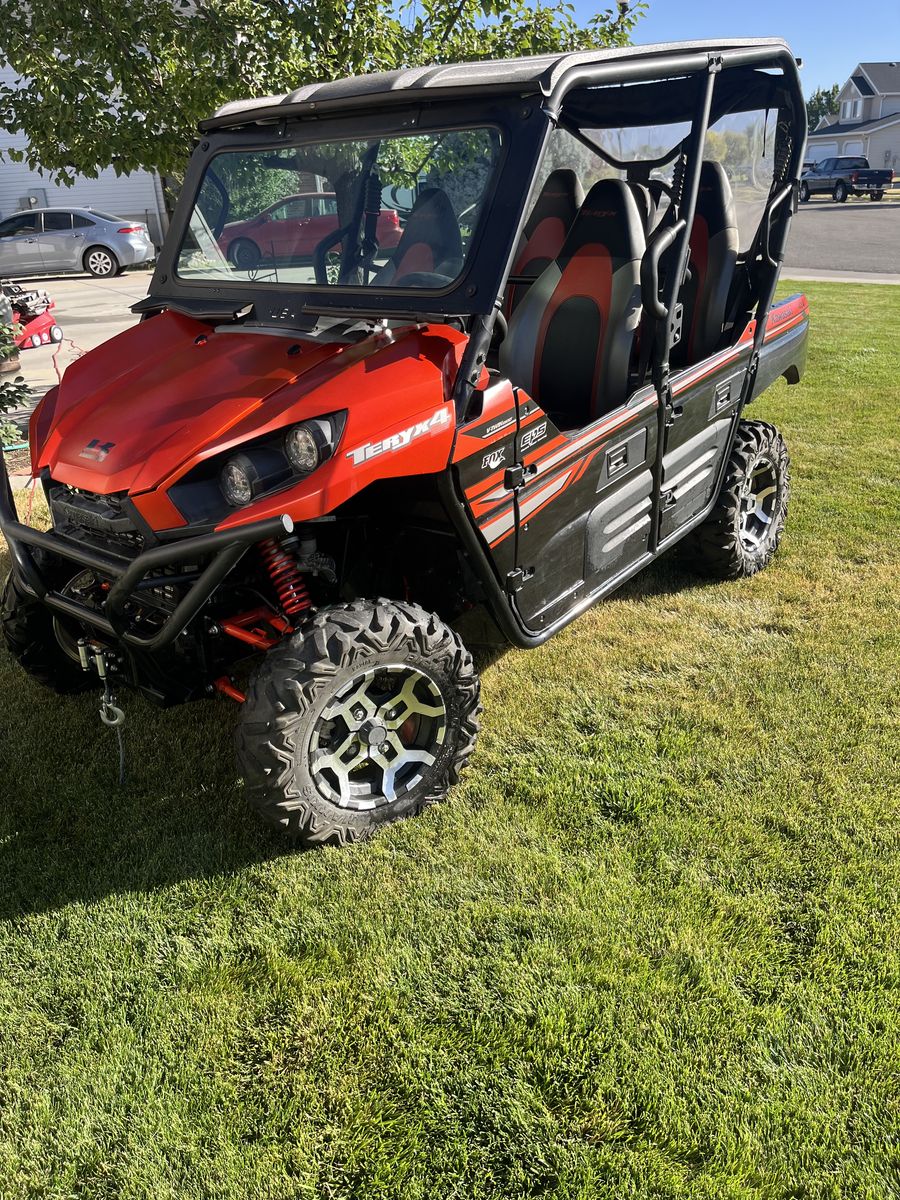 2017 Kawasaki Teryx 4Le