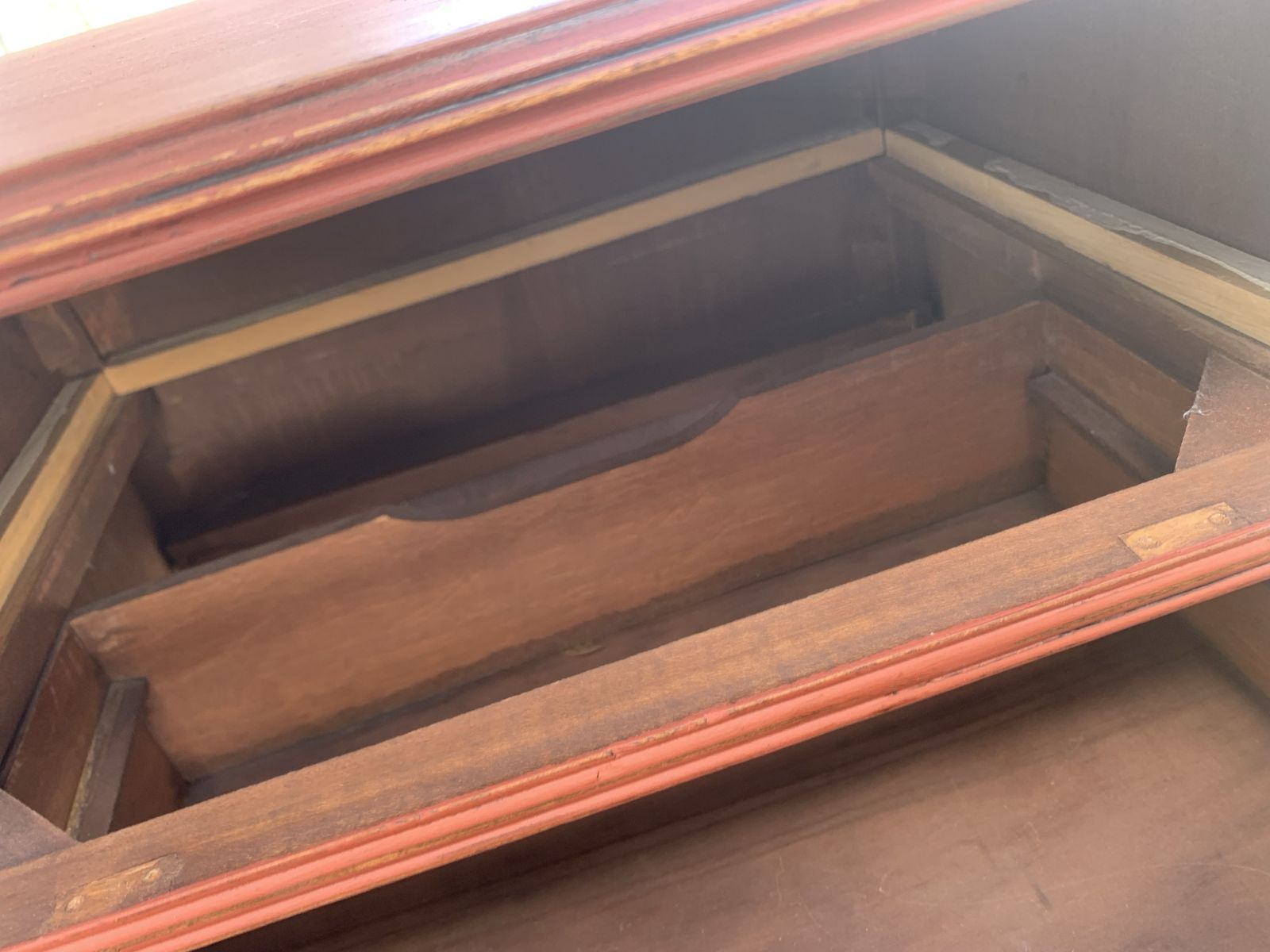 Main image 10